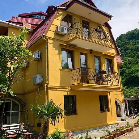 Deluxe Guest House Kvariati Εξωτερικό φωτογραφία