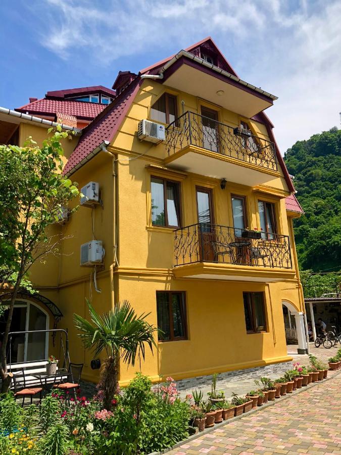 Deluxe Guest House Kvariati Εξωτερικό φωτογραφία