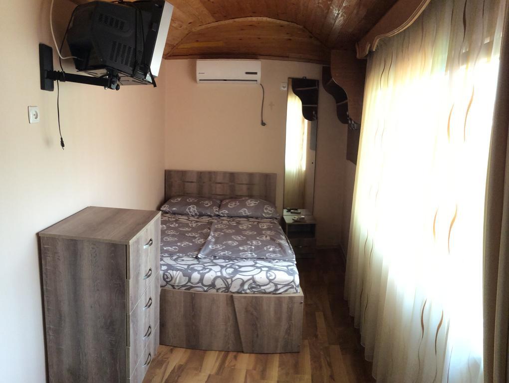 Deluxe Guest House Kvariati Εξωτερικό φωτογραφία
