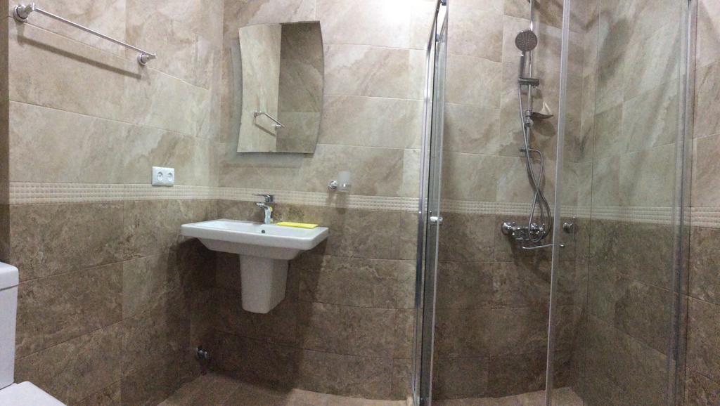 Deluxe Guest House Kvariati Εξωτερικό φωτογραφία