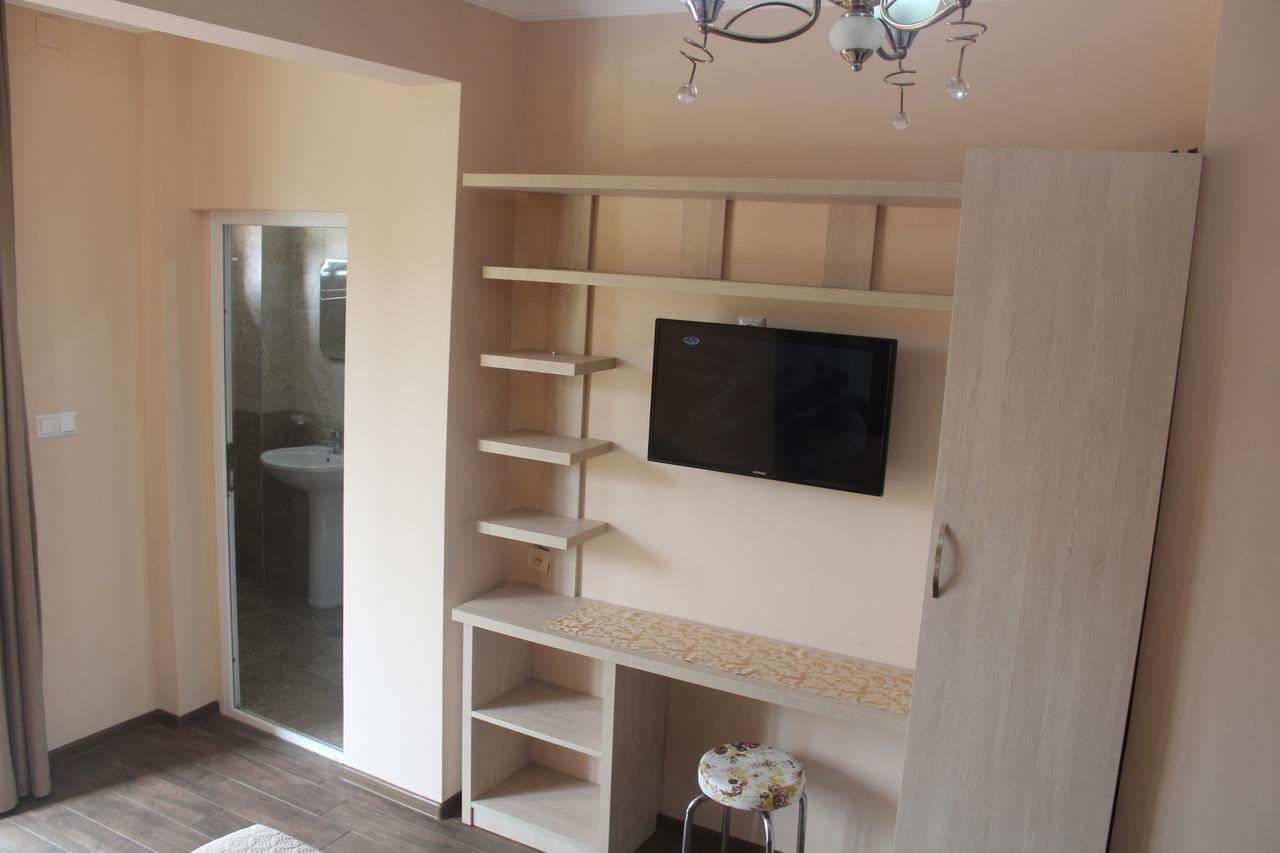 Deluxe Guest House Kvariati Εξωτερικό φωτογραφία
