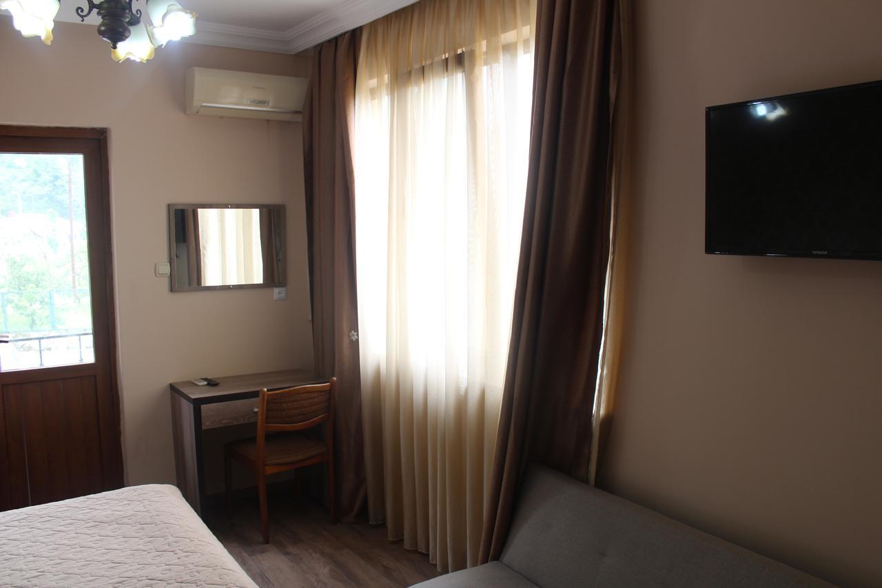 Deluxe Guest House Kvariati Εξωτερικό φωτογραφία