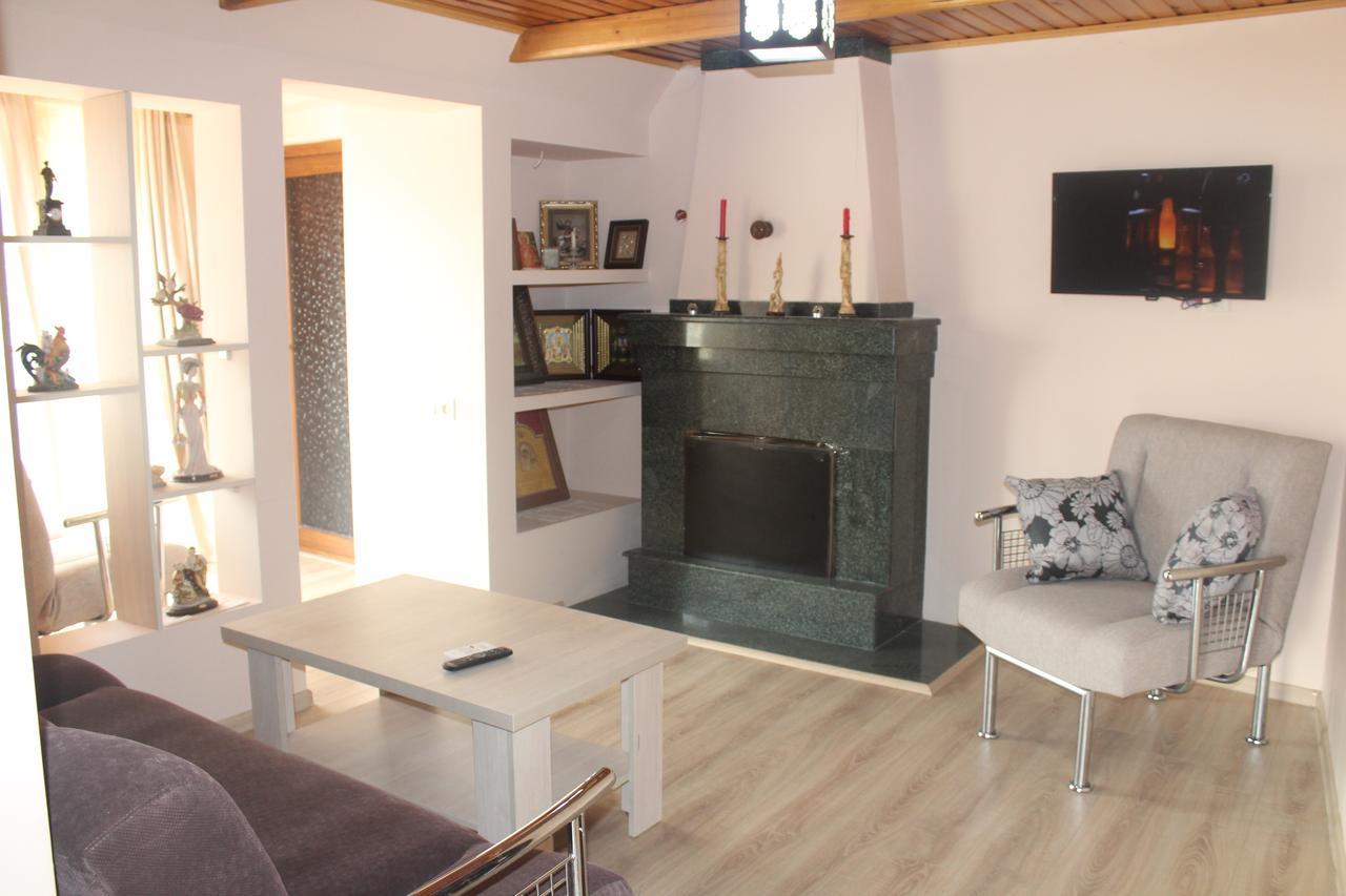 Deluxe Guest House Kvariati Εξωτερικό φωτογραφία