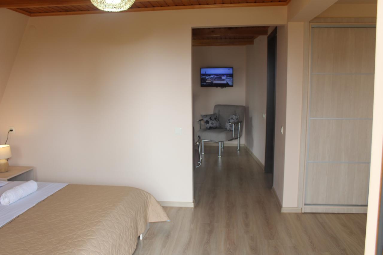 Deluxe Guest House Kvariati Εξωτερικό φωτογραφία