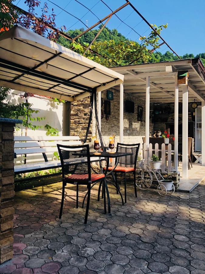 Deluxe Guest House Kvariati Εξωτερικό φωτογραφία